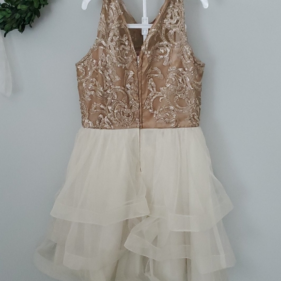 Dress - Picture 2 of 2